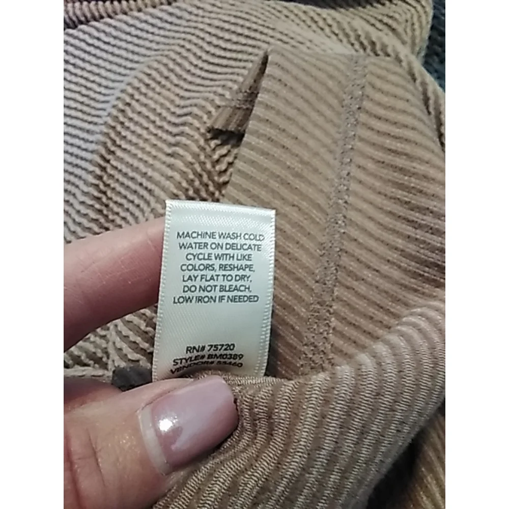 🛍 💕NWOT 💕Women's BKE Long Sleeve Top Size L Brown - Picture 7 of 8